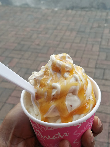 Ice Cream Shop «Sweetreats Marietta», reviews and photos, 134 S Park Square NE, Marietta, GA 30060, USA