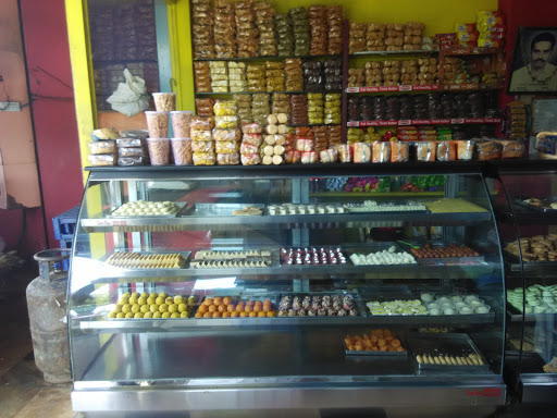 R.V Cakes and Snacks, 1101, Avinashi Rd, Lakshmi Mills Colony, Udayampalayam, Coimbatore, Tamil Nadu 641037, India, Bakery_and_Cake_Shop, state TN