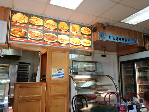 Pizza Restaurant «Pizzeria Montevideo», reviews and photos, 531 Bayway, Elizabeth, NJ 07202, USA