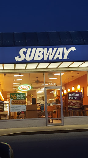 Restaurant «SUBWAY®Restaurants», reviews and photos, 1431 E Wabash St, Frankfort, IN 46041, USA