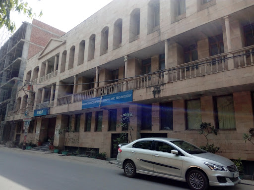 Amity School Of Engineering And Technology, 580, Bijwasan - Palam Vihar Road, Dalmia Vihar, Palam Farms, New Delhi, Haryana 110061, India, University, state DL