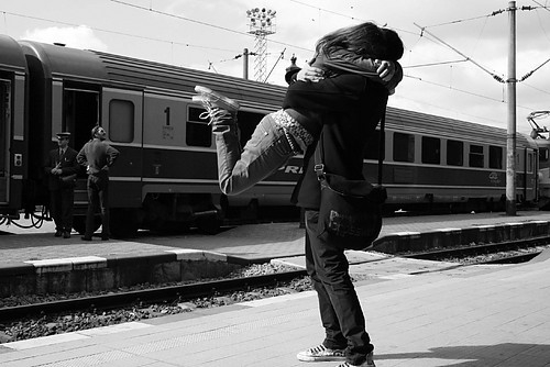 Những bài thơ tình yêu sân ga và con tàu hay nhất Thơ tình con tàu và sân ga