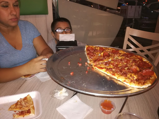 Pepe Pizza, Avenida Paseo de los Leones 105, Cumbres Elite 5to. Sector, 64100 Monterrey, N.L., México, Pizza para llevar | NL
