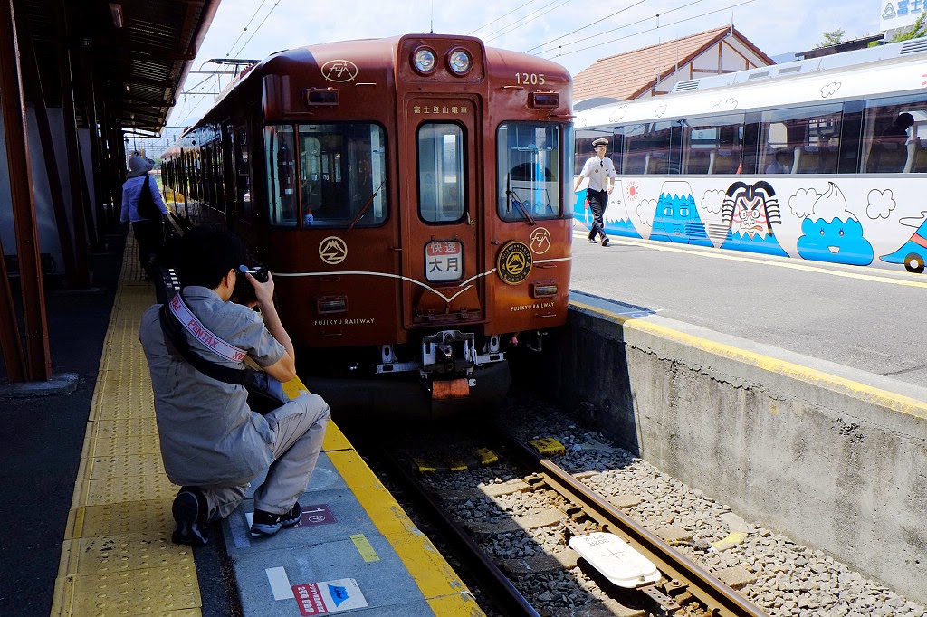 富士急行‧河口湖電車之旅