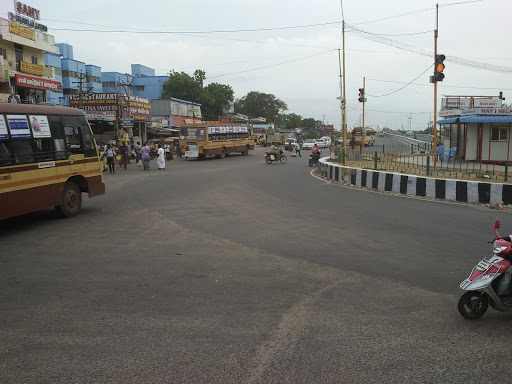 Tollgate No. 1 Bus Stop, MURUGAN COMPLEX, No 1 Tollgate, Tiruchirappalli, Tamil Nadu 621216, India, Bus_Stop, state TN