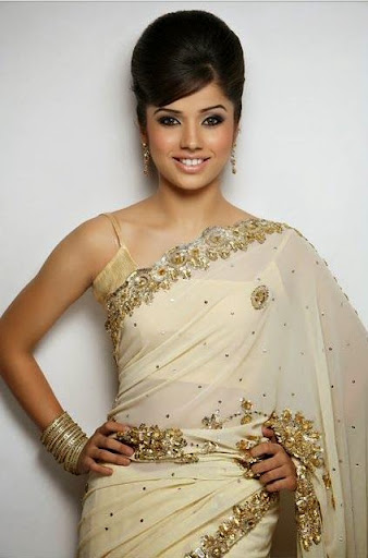 Aparnaa Bajpai Photos