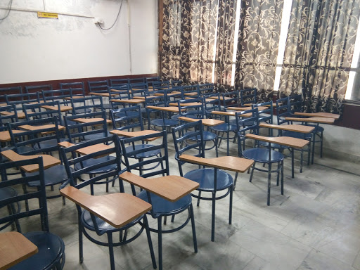 Mahendra Educational Private Limited, 2ND AND 3RD FLOOR, 62, CITY CENTRE, OPPOSITE PINGALWARA,NEAR BUS STAND, AND SANGAM CINEMA, Amritsar, Punjab 143001, India, Educational_Testing_Service, state PB