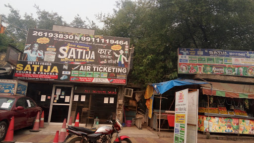 Satija Motor Driving School, Shop No.2, First Floor, Sector 9, Behind Sangam Cinema, R K Puram, New Delhi, Delhi 110022, India, Driving_School, state UP