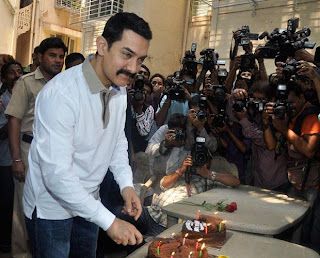 Imágenes del cumpleaños de Aamir Khan  Aamir+46+2