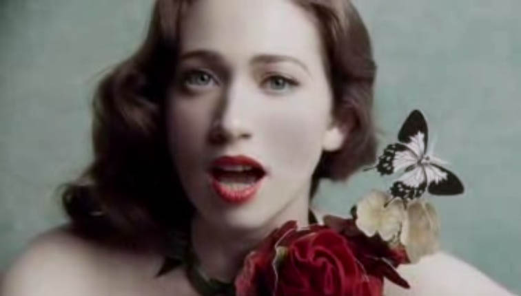 Regina Spektor 2012 How.jpg Regina Spektor 2012 How