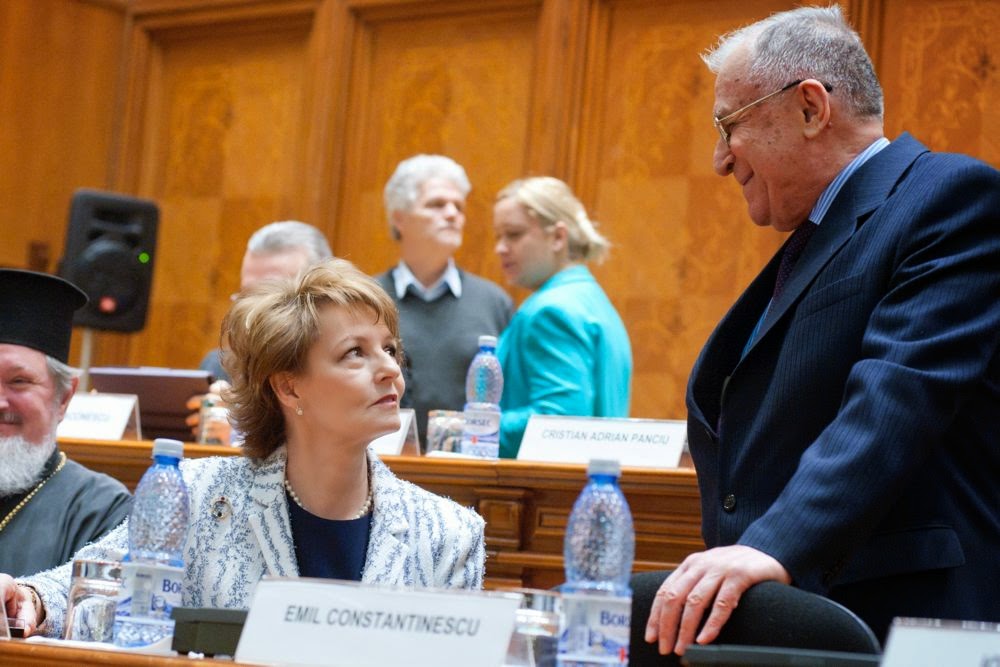 Fotografii de la Sesiunea Solemnă a Parlamentului, 1 aprilie 2014, la care a participat Principesa Moştenitoare Margareta Fotografii de la Sesiunea Solemnă a Parlamentului, 1 aprilie 2014, la care a participat Principesa Moştenitoare Margareta