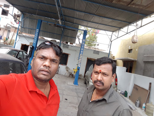 VARUN Motors ( Four Wheel Mechanic), 11-3-354/73, Shabazguda, Madhura Nagar Colony, Warasiguda, Padmarao Nagar, Secunderabad, Telangana 500061, India, Mechanic, state TS