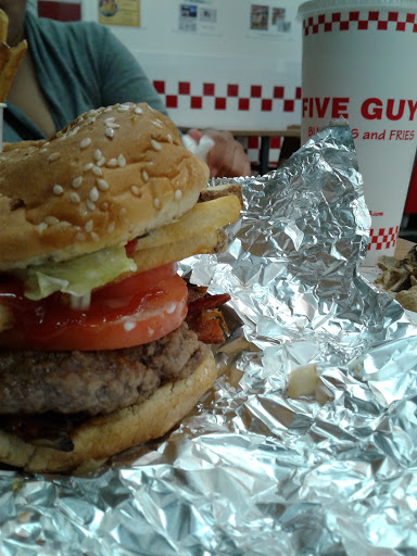 Fast Food Restaurant «Five Guys», reviews and photos, 390 N Citrus Ave, Azusa, CA 91702, USA