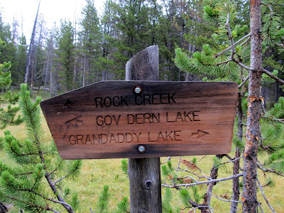 Trail junction near Rainbow Lake