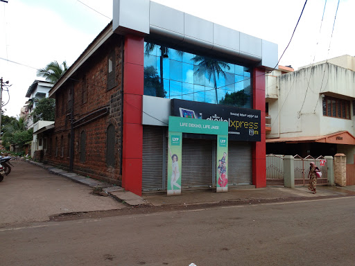 Digital Xpress Mini, 90/0, Mangalwarpet, Deshmukh Road, Tilakwadi, Belagavi, Karnataka 590006, India, Electronics_Retail_and_Repair_Shop, state KA