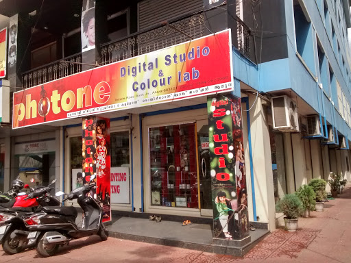 Photone Digital Studio & Colour Lab, Palm Land Complex, Annapurna Hotel Rd, Temple Road, Bank Junction, Aluva, Periyar Nagar, Kochi, Kerala 683101, India, Photo_Lab, state KL