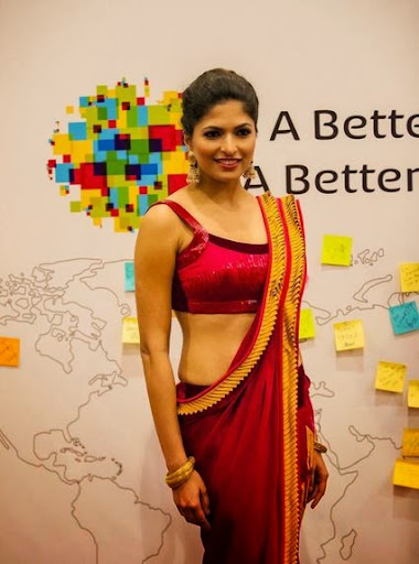 Parvathy Omanakuttan Photos