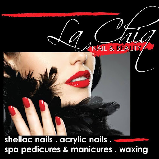 La Chiq Nail and Beauty logo