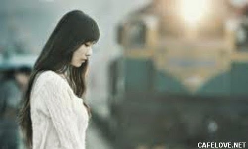 Ảnh cô gái ra đi và nhớ người yêu Ảnh cô gái ra đi và nhớ người yêu
