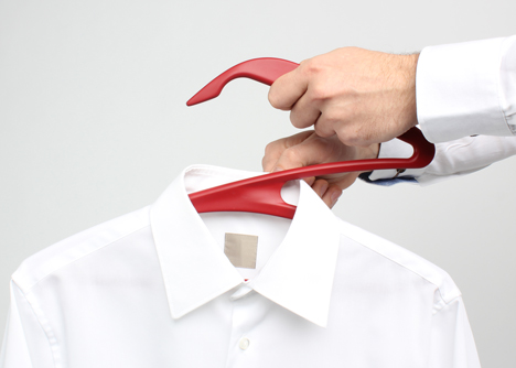 #Z-shaped clothes hanger：來試試這個能輕鬆穿過衣領的Ｚ衣架吧！ 4