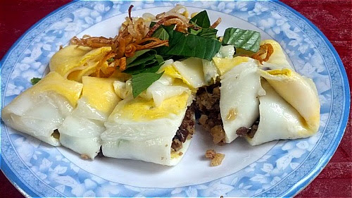 dac san banh cuon trung ha giang2 Đặc sản bánh cuốn trứng Hà Giang