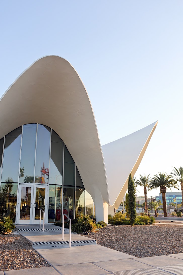 Las Vegas Neon Museum // What to do in Las Vegas NV.