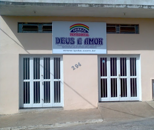 Igreja Deus e Amor, R. Profa. Yvone Canaã, 787, Cláudio - MG, 35530-000, Brasil, Local_de_Culto, estado Minas Gerais