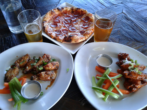 Pizza Restaurant «Philomena», reviews and photos, 1801 14th Ave, Oakland, CA 94606, USA