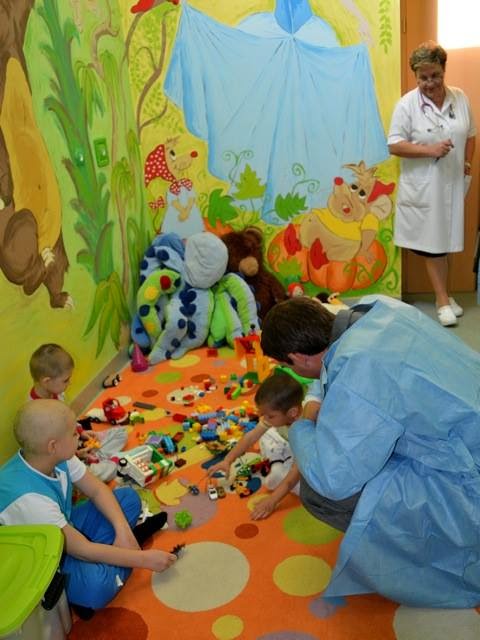 Principele Nicolae, vizită la Timișoara, la Universitatea de Vest și Spitalul Clinic de Urgență pentru Copii Louis Țurcanu, octombrie 2014 Principele Nicolae la Timișoara, vizită la Timișoara, la Universitatea de Vest și Spitalul Clinic de Urgență pentru Copii Louis Țurcanu, octombrie 2014