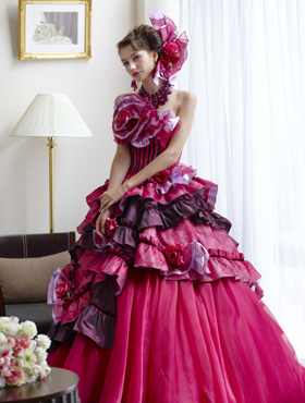 Japanese Wedding Dresses Beyond the Kimono: Frothy Princess-Line ...
