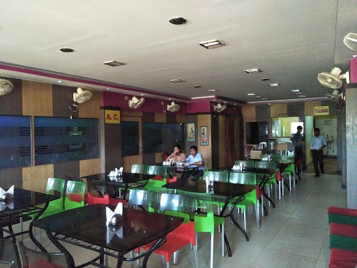 Baburchi Restaurant, Sonarpur Station Road, Sonarpur, Kolkata, West Bengal 700150, India, Restaurant, state WB