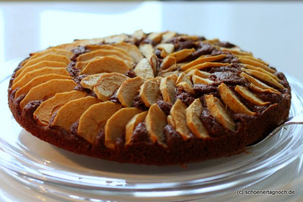 Fürs mädelsfrühstück: unkomplizierter apfel schoko nuss kuchen Küche braun reutlingen