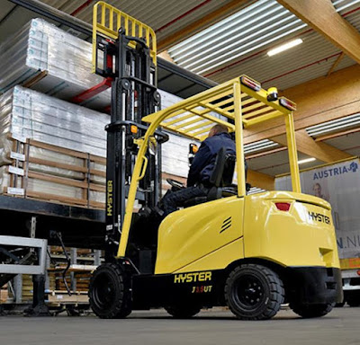 Xe nâng điện Hyster 2.5 tấn