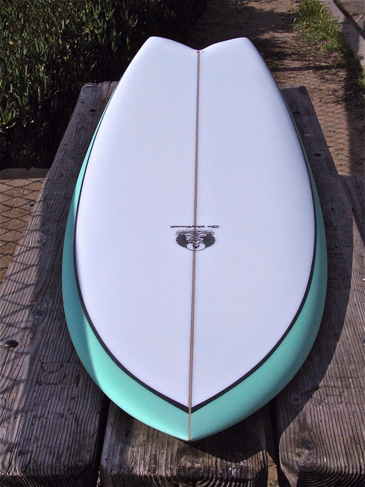 Keel fish surfboard