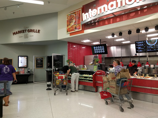 Supermarket «Hy-Vee», reviews and photos, 555 S 51st St, West Des Moines, IA 50265, USA