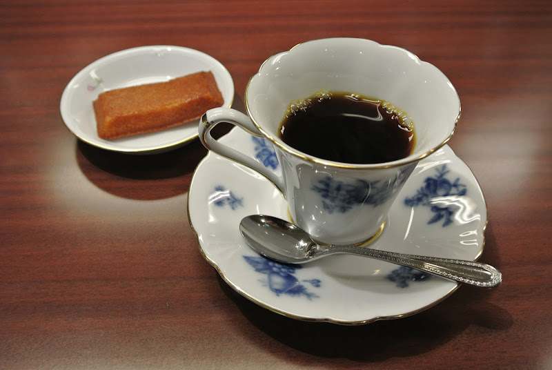 Coffee and Financier at CAFE BAHNHOF