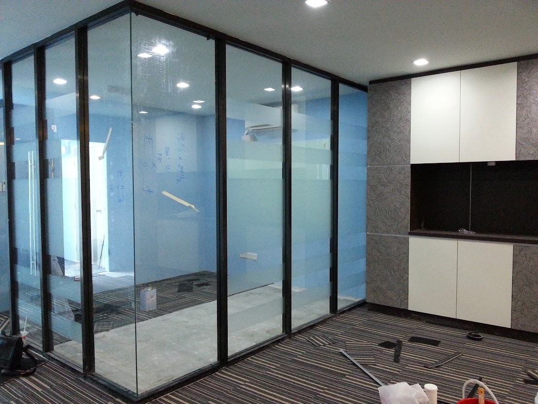 glass partition
