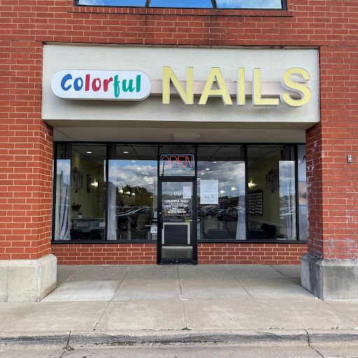 Colorful Nails logo