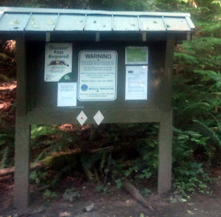 A warning message, map and information where DNR 908 meets the start of the actual Mailbox Peak trail
