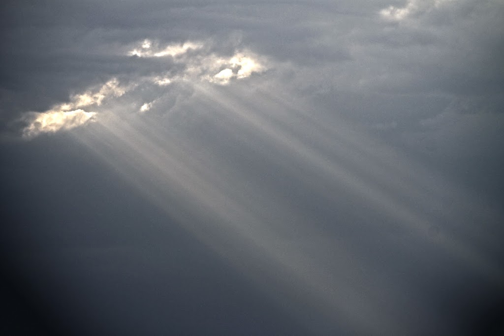 Sunbeams_Through_Clouds_1.JPG