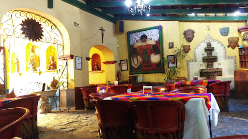 El Rincón Del Sol, Calle 16 de Septiembre 61B-C, Tonalá Centro, 45400 Tonalá, Jal., México, Restaurante de comida para llevar | JAL