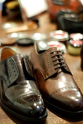 Shoe shine from the shoe snob – Permanent Style