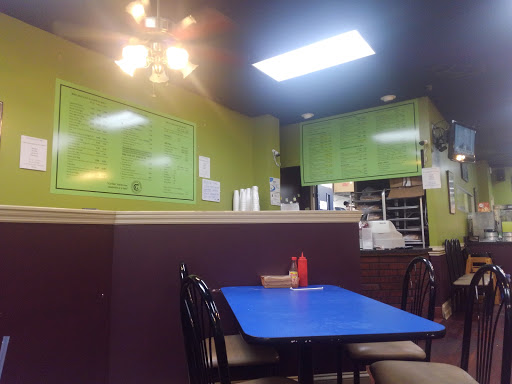 Sandwich Shop «Carolina Girls’ Grillin’ Cafe», reviews and photos, 2535 Castle Hayne Rd d, Wilmington, NC 28401, USA