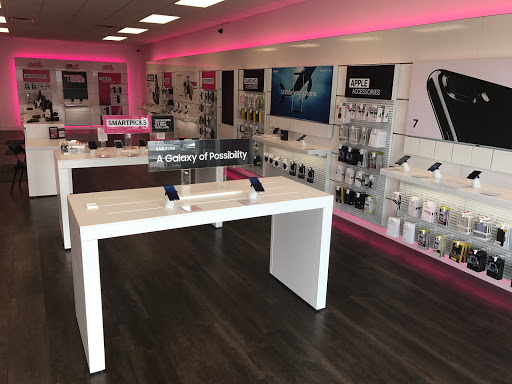 Cell Phone Store «T-Mobile», reviews and photos, 17237 Mercantile Blvd, Noblesville, IN 46060, USA