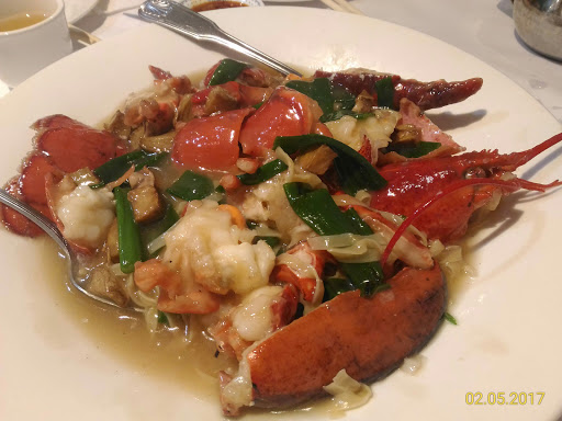 Seafood Restaurant «S & T Hong Kong Seafood Restaurant», reviews and photos, 2578 Noriega St, San Francisco, CA 94122, USA