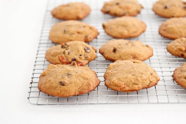 photo of persimmons cookies on a baking rack