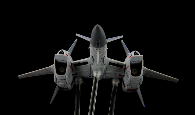 VF-4_Fighter_07.jpg