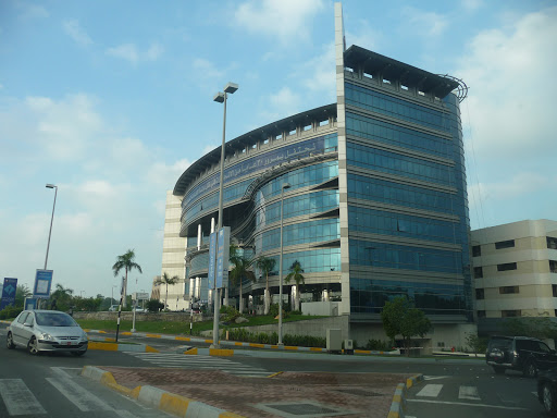 First Gulf Bank, Al Khubairah Zayed First Street, Khalidiya - Abu Dhabi - United Arab Emirates, Bank, state Abu Dhabi