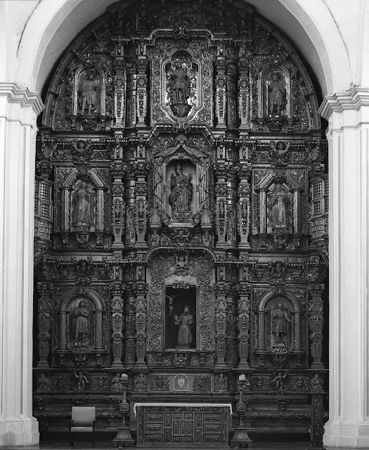 Altar%25201.jpg