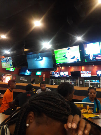 Chicken Wings Restaurant «Buffalo Wild Wings», reviews and photos, 10601 Martin Luther King Jr Hwy, Bowie, MD 20720, USA